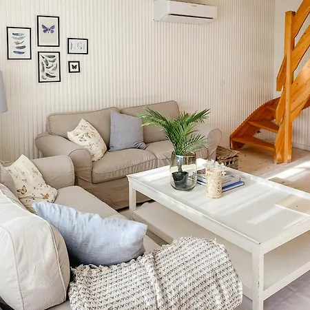 Quiet In House By The South Funen Archipelago 別荘